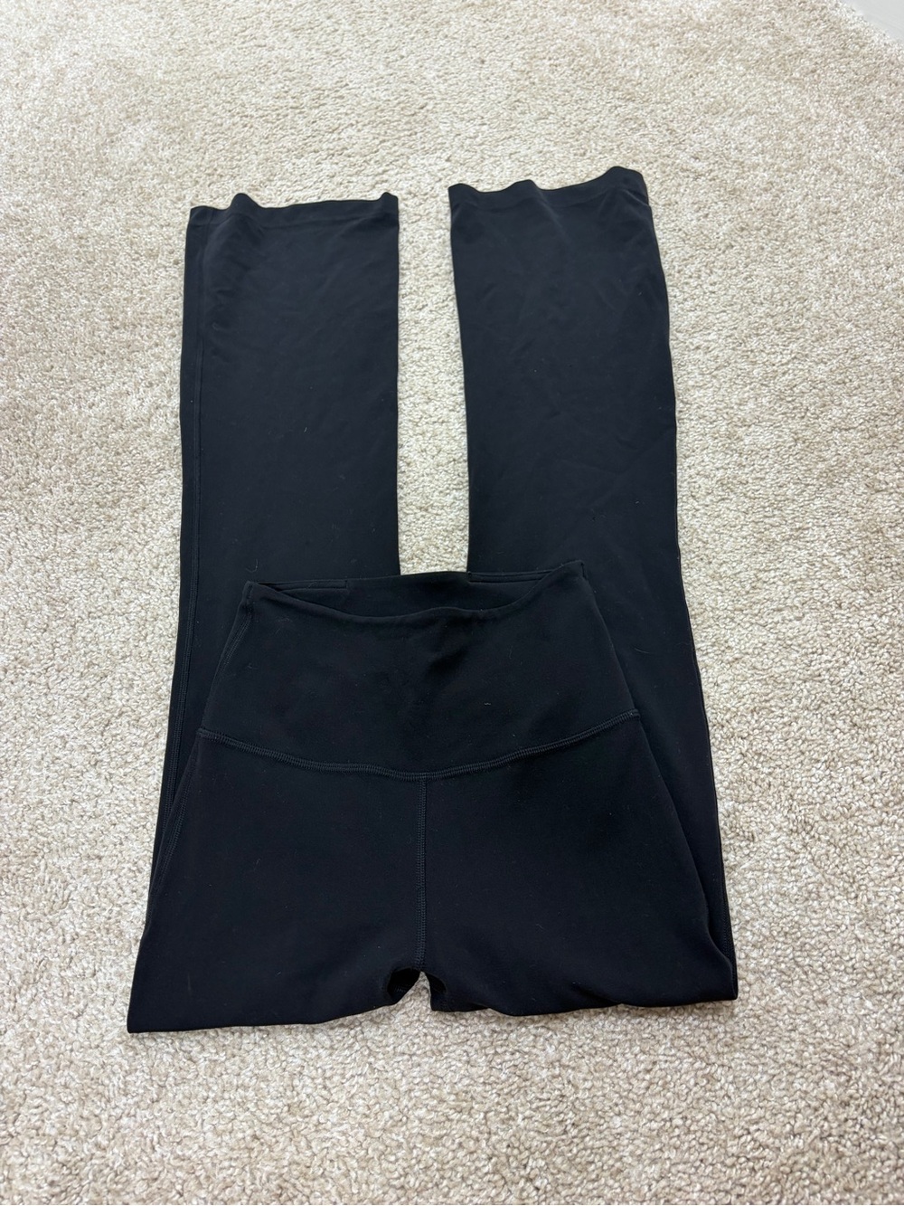 Lululemon yoga pants